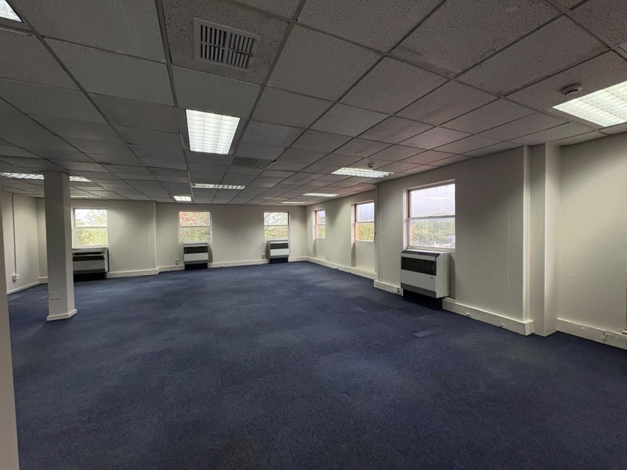 To Let Commercial Property for Rent in Pinelands Western Cape
